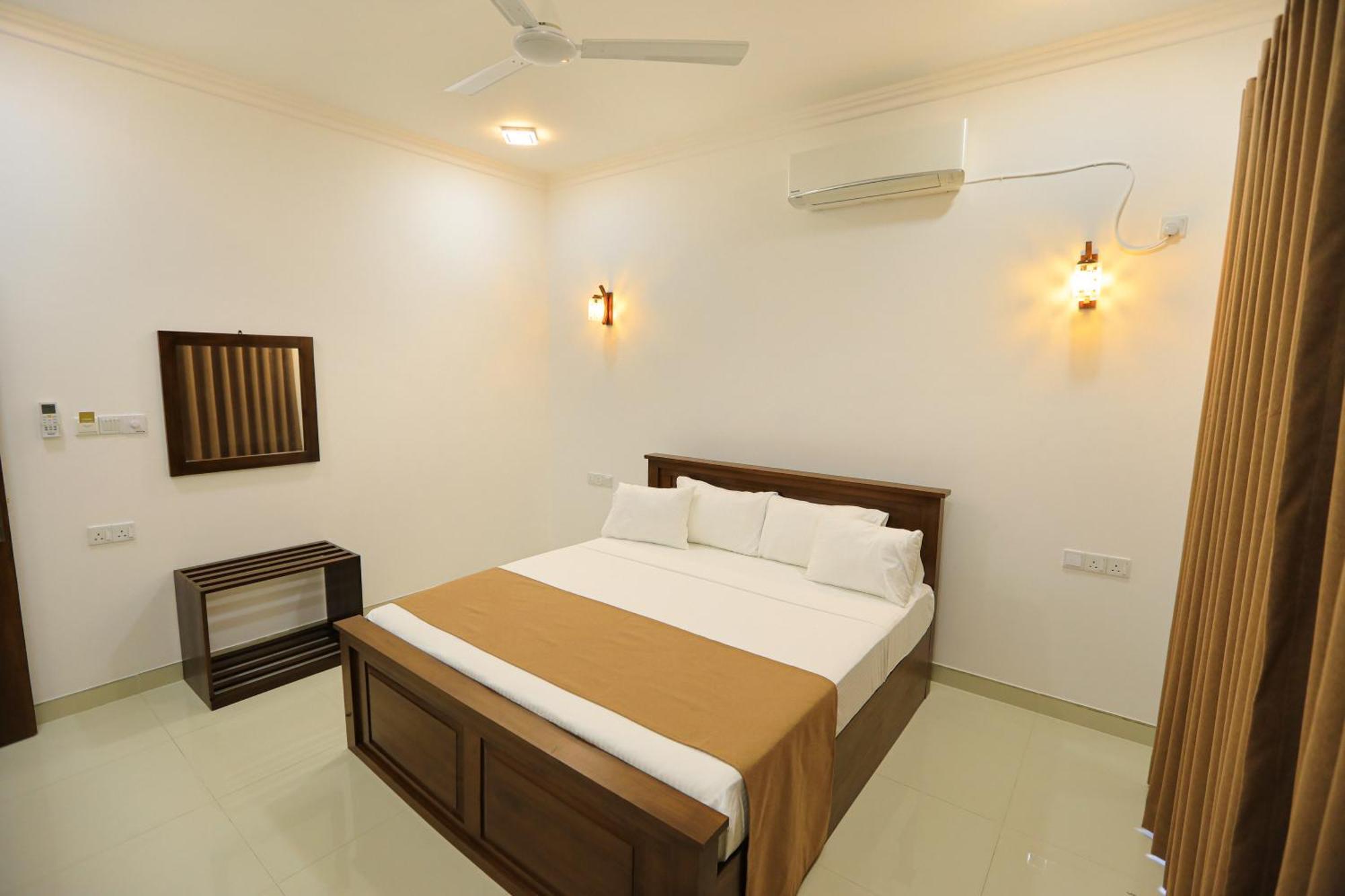 D Marit Motel Negombo Exterior foto
